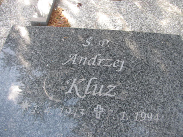 Andrzej Kluz 1943 Strzelin - Grobonet - Wyszukiwarka osób pochowanych