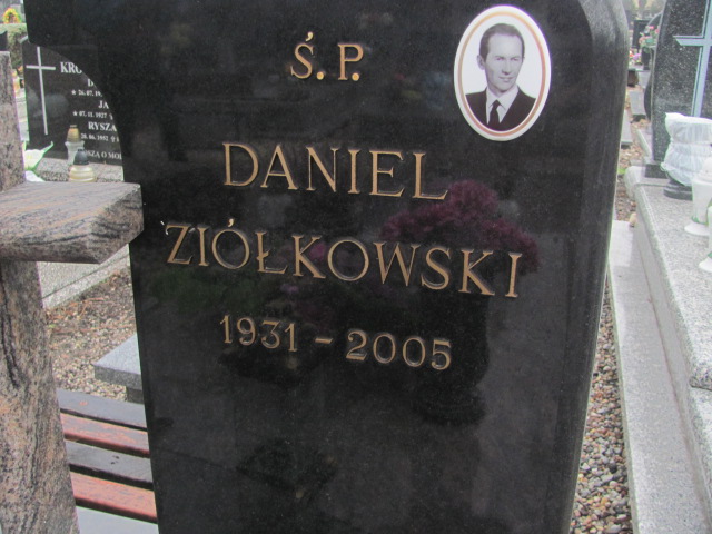 Daniel Ziółkowski 1931 Strzelin - Grobonet - Wyszukiwarka osób pochowanych