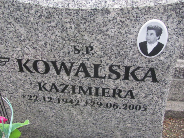 Kazimiera Kowalska 1942 Strzelin - Grobonet - Wyszukiwarka osób pochowanych