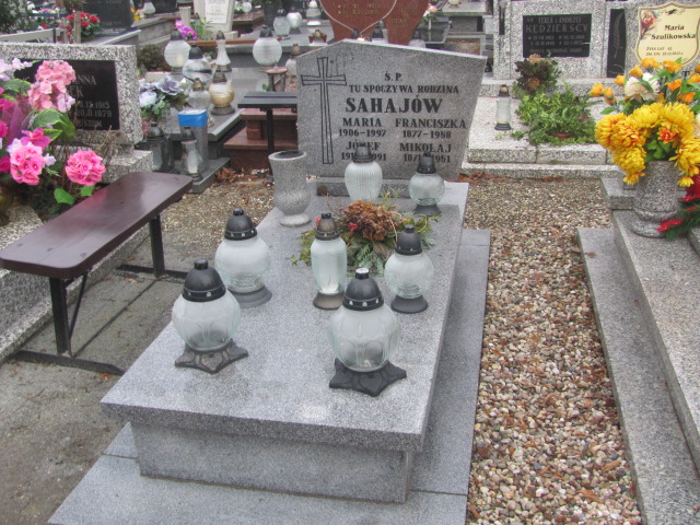 Grób Józef Sahaj