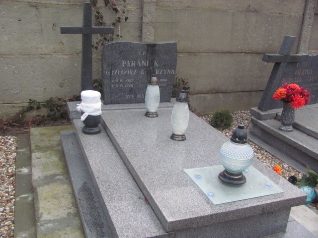 Grób Grzegorz Paraniak